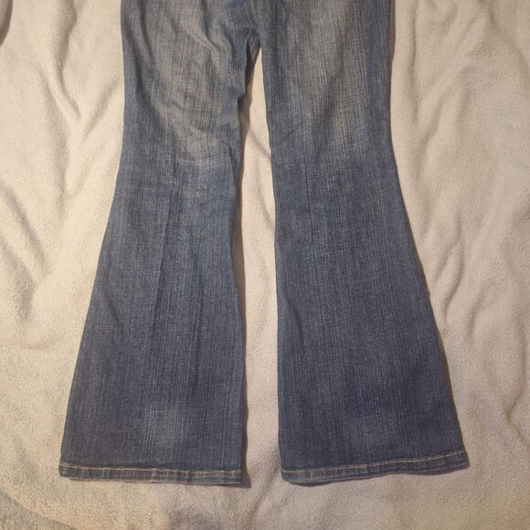 XOXO Flare Jeans Womens 5/6 Vintage Blue Faded Bootcut *Missing Rear Button* - Picture 10 of 12